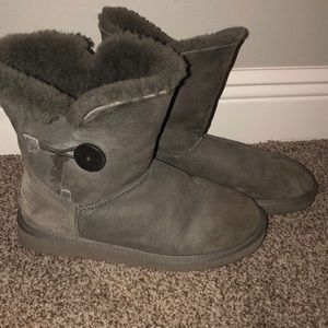 Ugg Bailey Button Short Boots